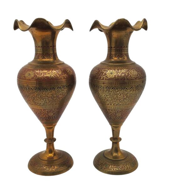 Solid Brass Etched Vase Enamel Red Black Floral Vintage MCM Ruffled Rustic Decor - Picture 1 of 11